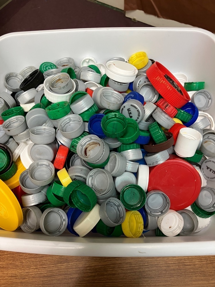 we sorted 8.5 pounds of plastic lids in 20 minutes! 